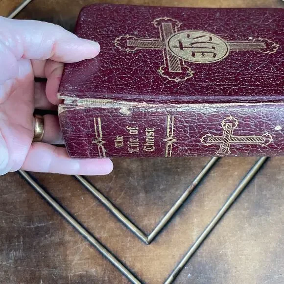 The Catholic Missal Prayer Book 1954 Press Edition 03 Hardcover Books - Picture 10 of 10